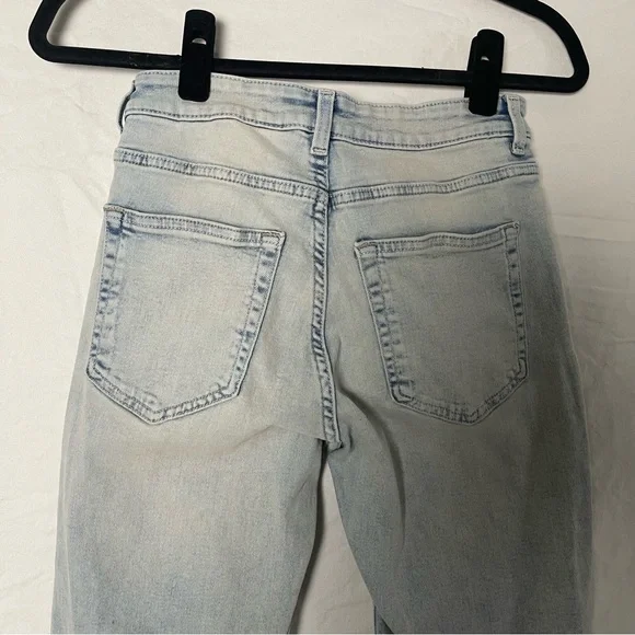 H&M Light Blue Denim Jeans - Picture 7 of 8